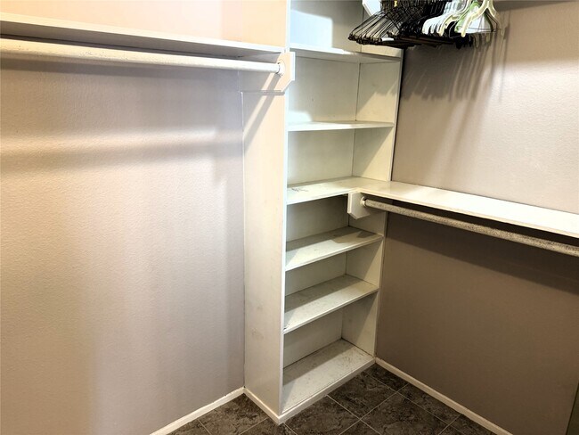 Building Photo - 62 Evanston St