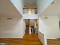 Building Photo - 623 Pepperbush Ct