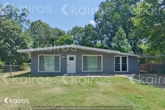 Building Photo - 1008 Woodburn Dr