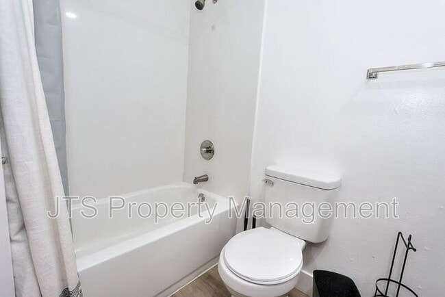 Building Photo - 10524 Croetto Way