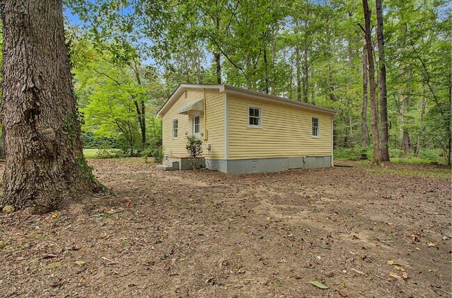 Building Photo - 7018 Old NC 86