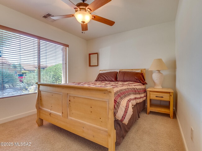 Building Photo - 61736 E Oakwood Dr