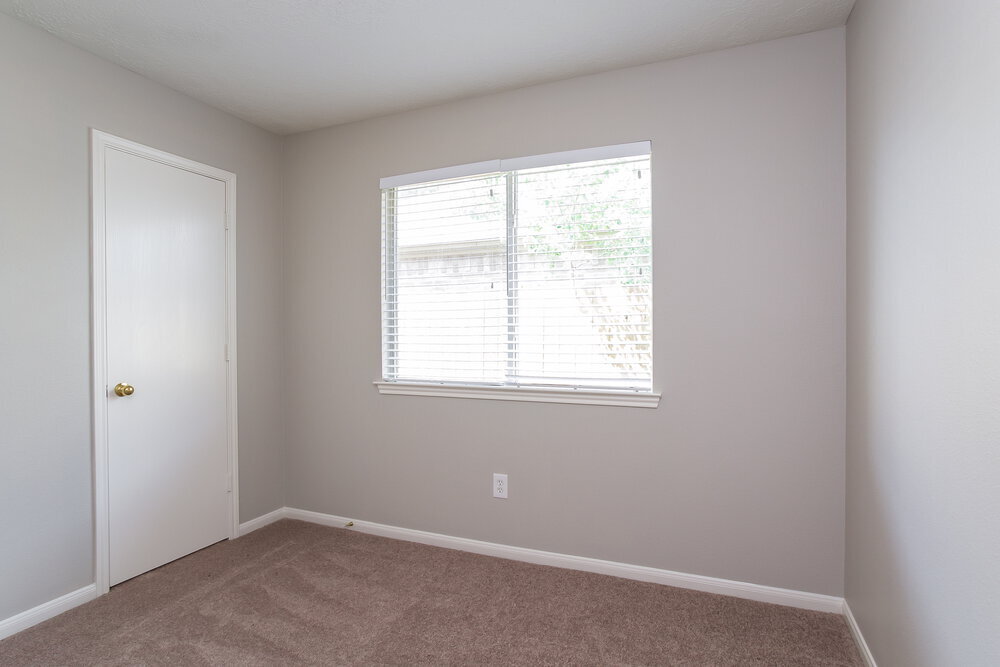 Building Photo - 32123 Decker Oaks Dr