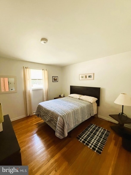 Building Photo - 13 Thomas Dr