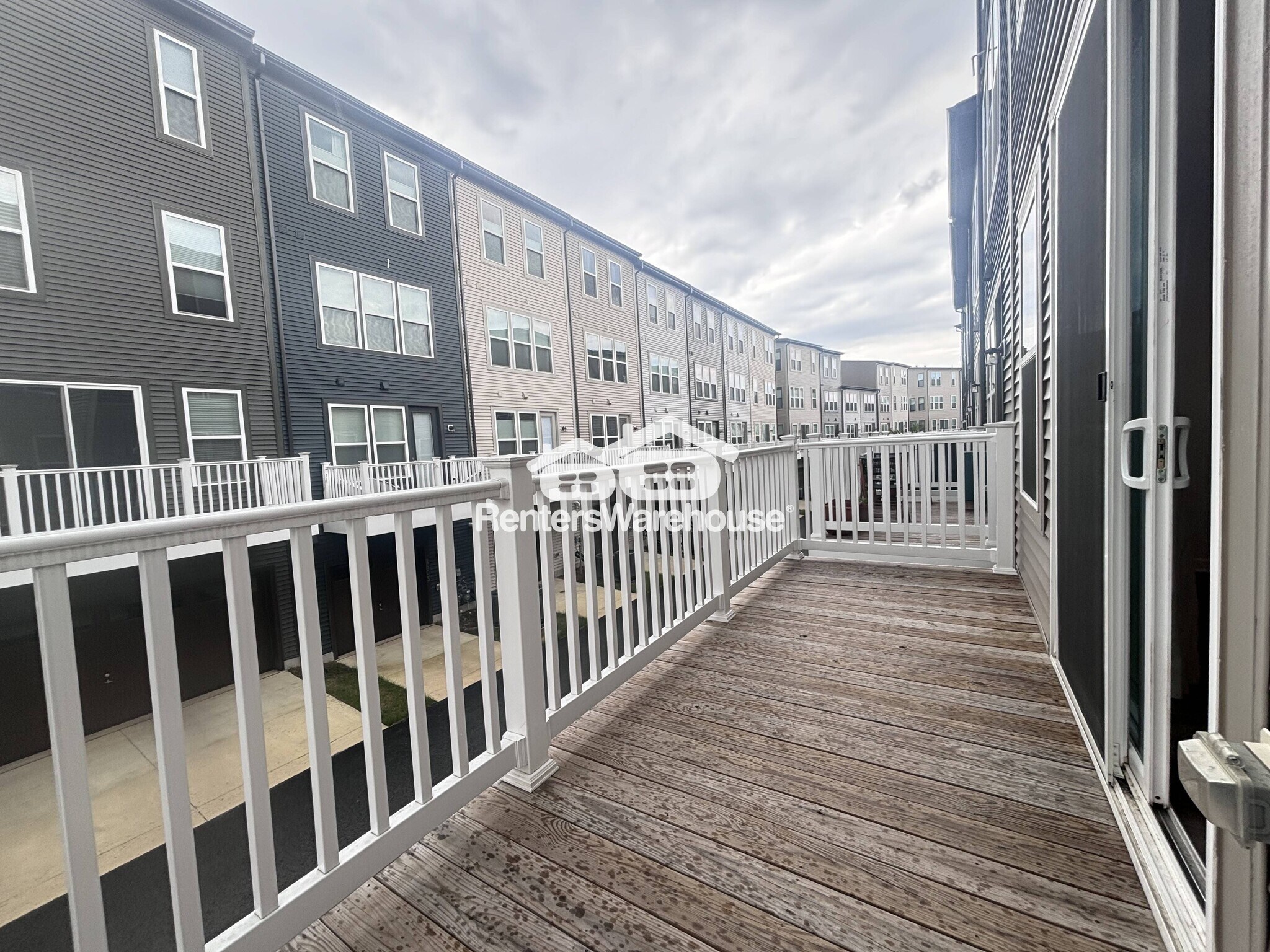 Building Photo - 2500 Emerald Branch Dr