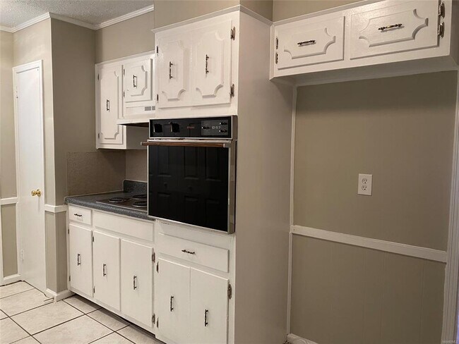 Building Photo - 1429 Dunbarton Rd