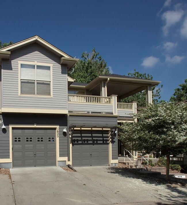 Building Photo - 2 bed/2 bath Sloans Lake Condo
