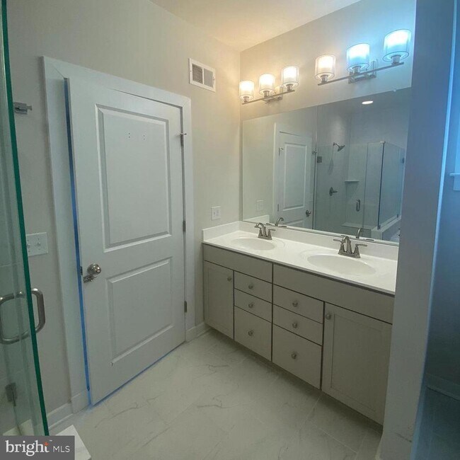 Building Photo - 24083 Gumspring Kiln Terrace