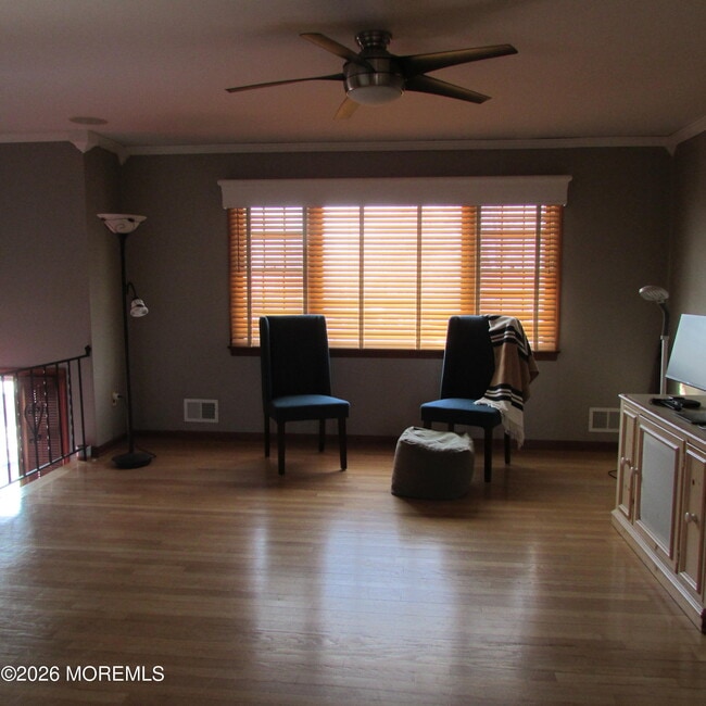 Building Photo - 31 Pine St