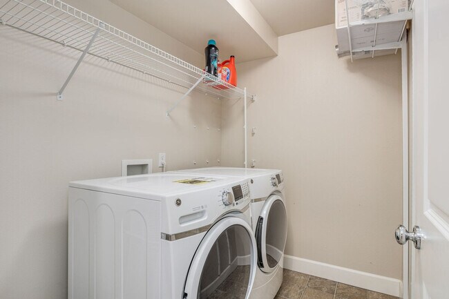 Building Photo - 4224 Francis Ave N