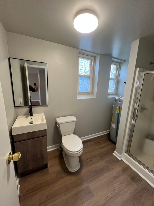 Building Photo - 2 Leonard St