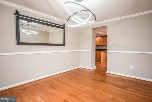 Building Photo - 9627 Locust Hill Dr