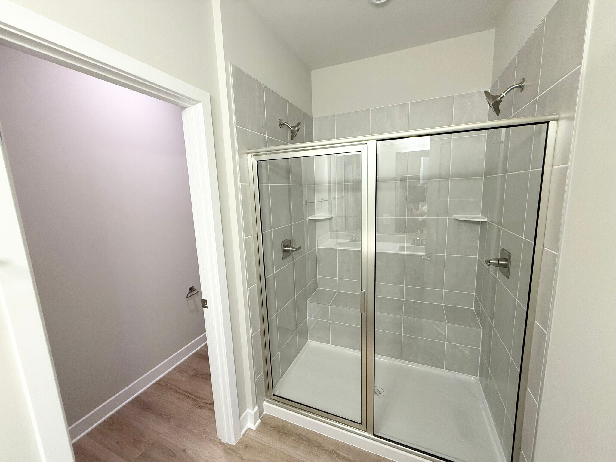 Master bedroom double shower heads - 7841 Blackbriar Way