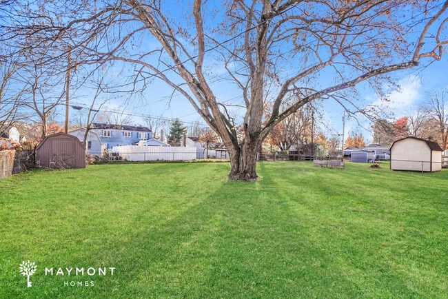 Building Photo - 1355 Cottonwood Dr