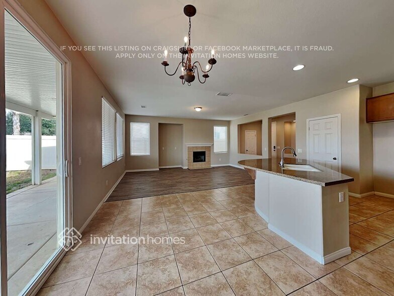 Building Photo - 1387 Valley Rose Way