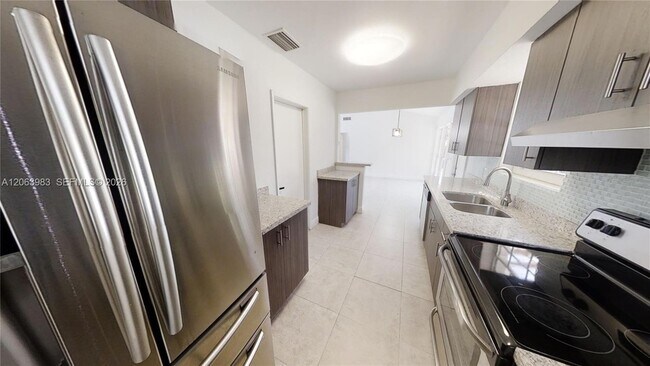 Building Photo - 490 NW 90th St