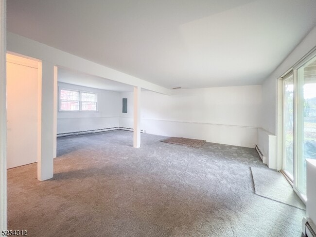 Building Photo - 5489 Berkshire Valley Rd