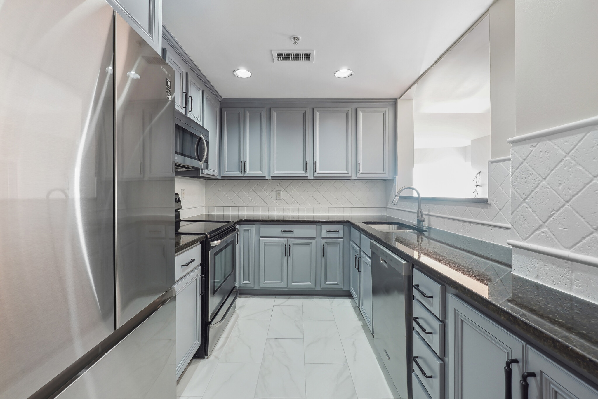 Building Photo - 3475 Oak Valley Rd NE