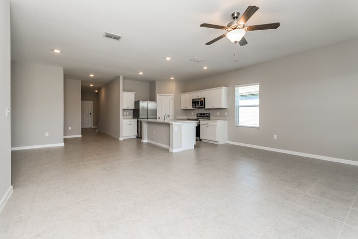 Building Photo - 352 Kenilworth Dr