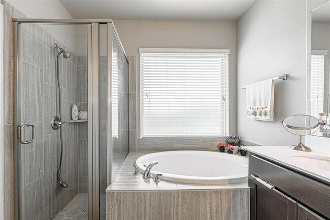 Building Photo - 143 Sunrise Haven Dr