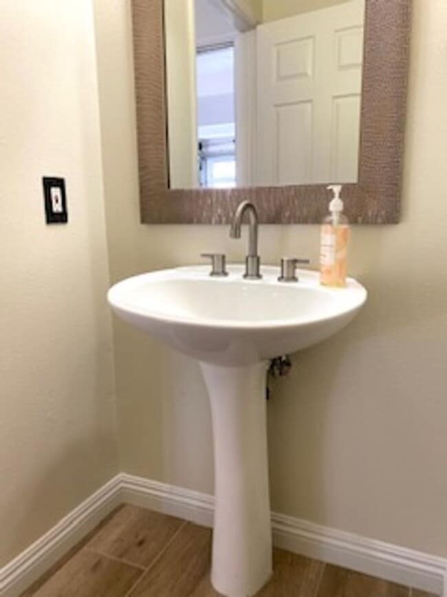 Building Photo - *Coming Soon!*  Remodeled 3 bedroom townho...