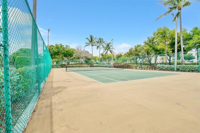 Building Photo - 9537 Weldon Cir