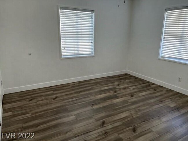 Building Photo - Charming 3-Bedroom Henderson Home with RV Parking!!