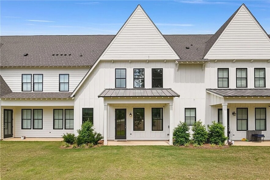 Primary Photo - Owens Crossing Townhome