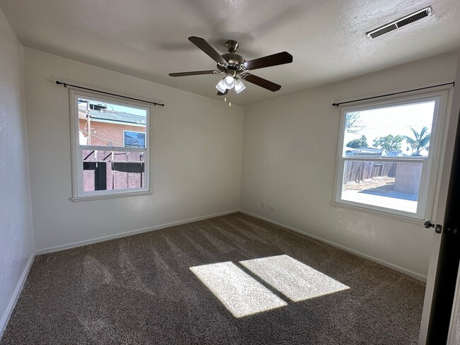 Building Photo - No Deposit