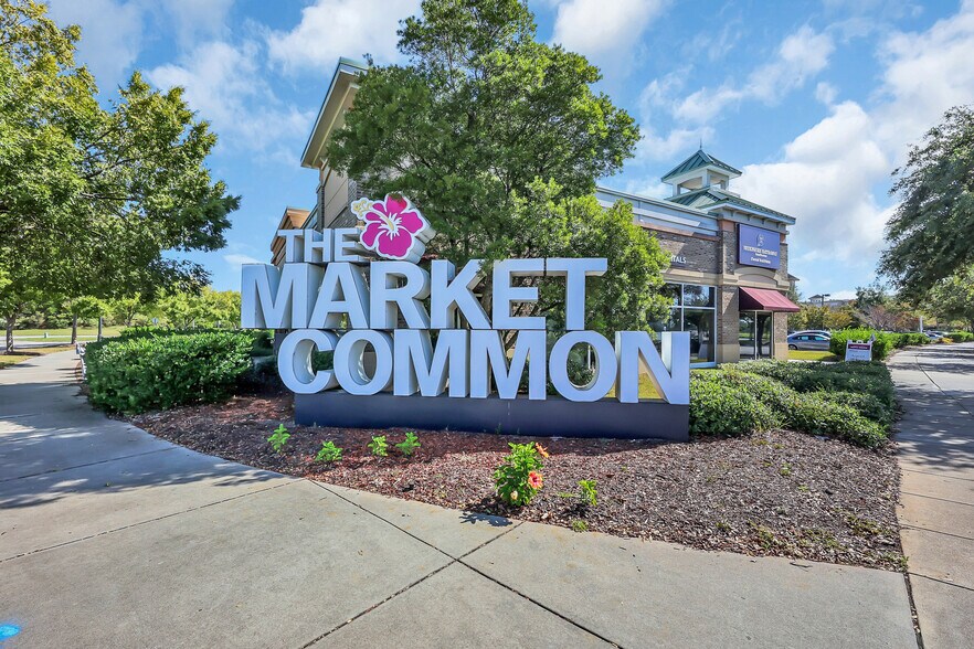 Building Photo - 1758 Edgewood Dr