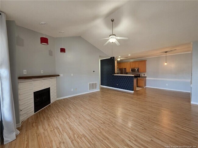 Building Photo - 1324 Kershaw Loop