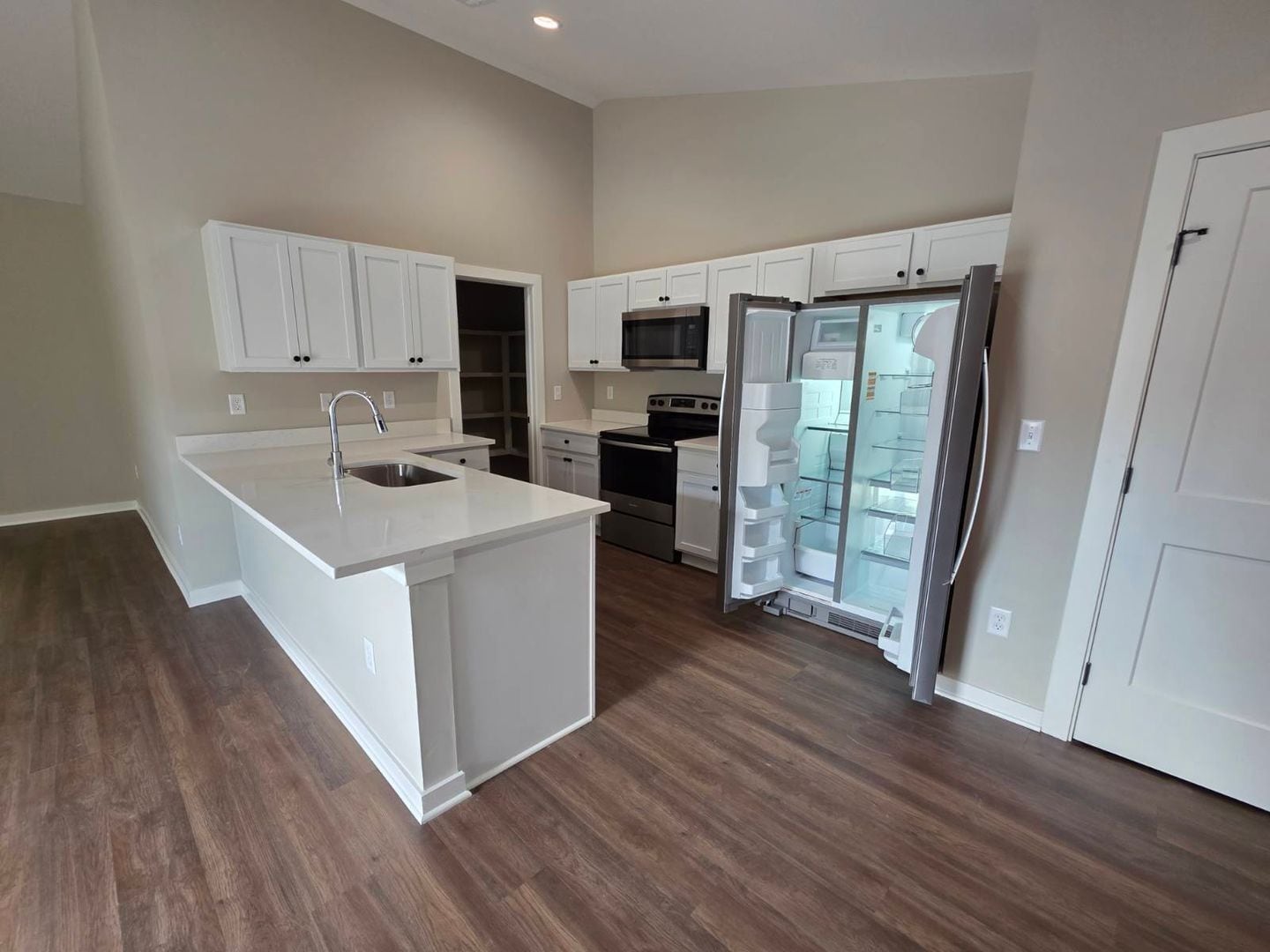 Building Photo - 1963 Cody Ln