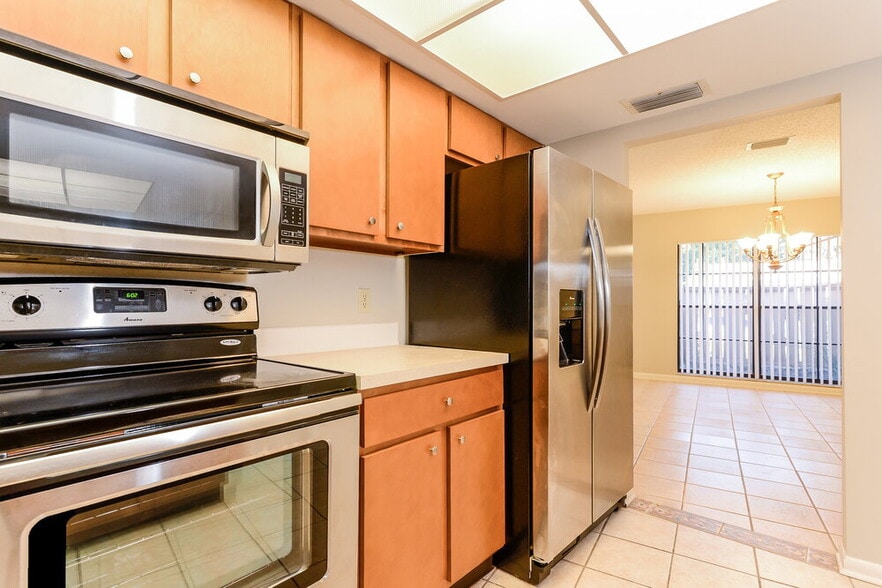 Building Photo - 16536 Forestlake Dr