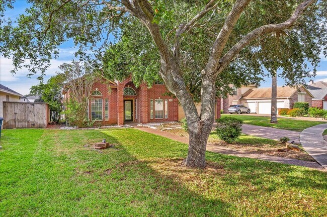 Building Photo - 7414 Lake Micala Dr