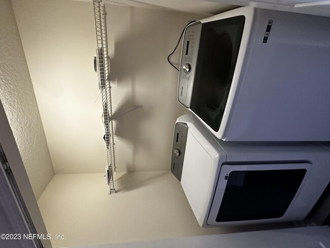 Building Photo - 4221 Marblewood Ln