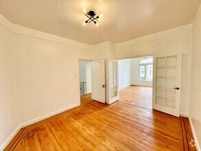 Building Photo - Prime North Beach 3Bed/1Bath with City Vie...