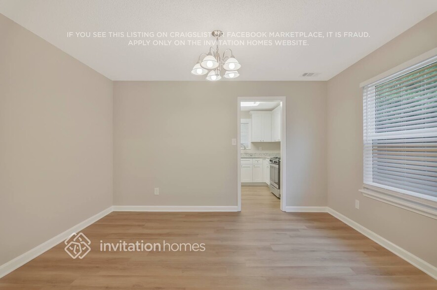 Building Photo - 1446 Chapel Hill Ln SW