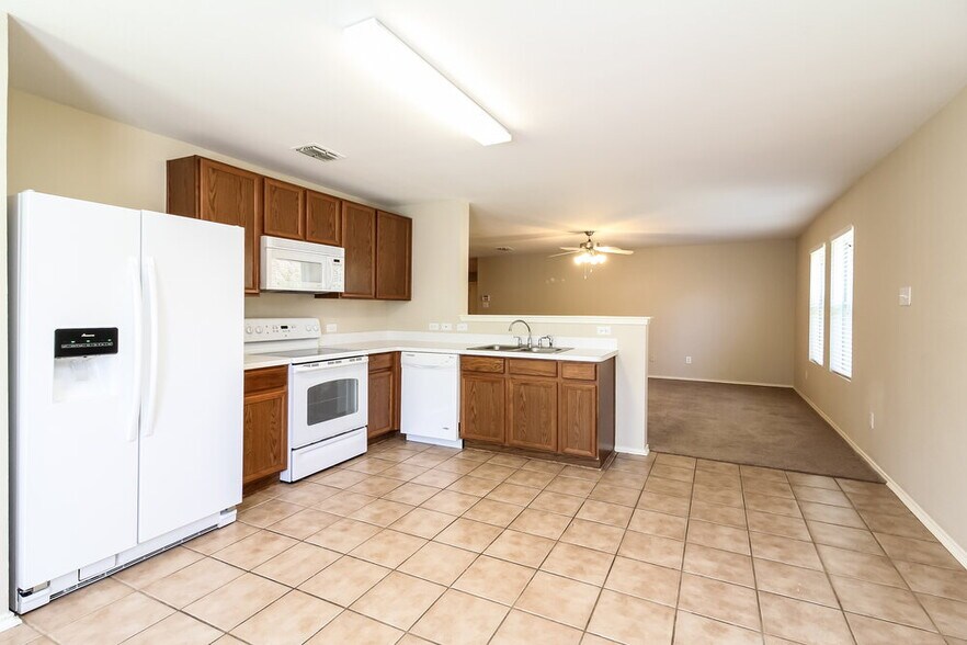 Building Photo - 1017 Maidenhair Ln