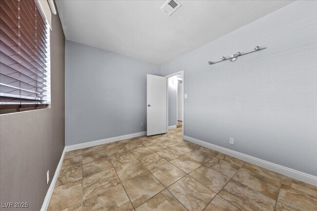 Building Photo - 6440 Bugbee Ave