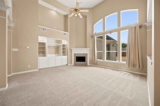 Building Photo - 14715 Golden Bough Ln