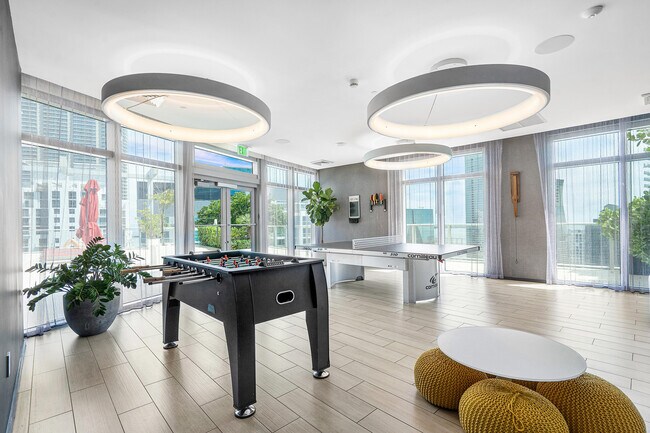 Building Photo - 1100 S Miami Ave