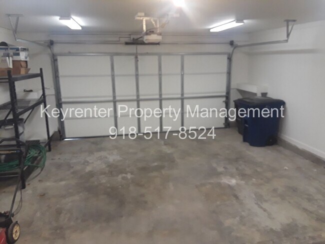 Building Photo - Lafortunate Park | 3 Bed | 2 Bath | Available end of June