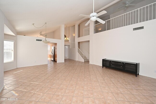 Building Photo - 5730 E Gelding Dr