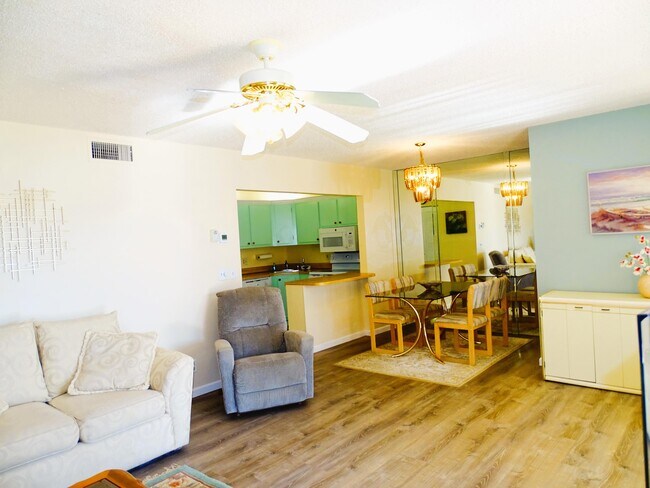 Building Photo - 409 Pine Glen Ln