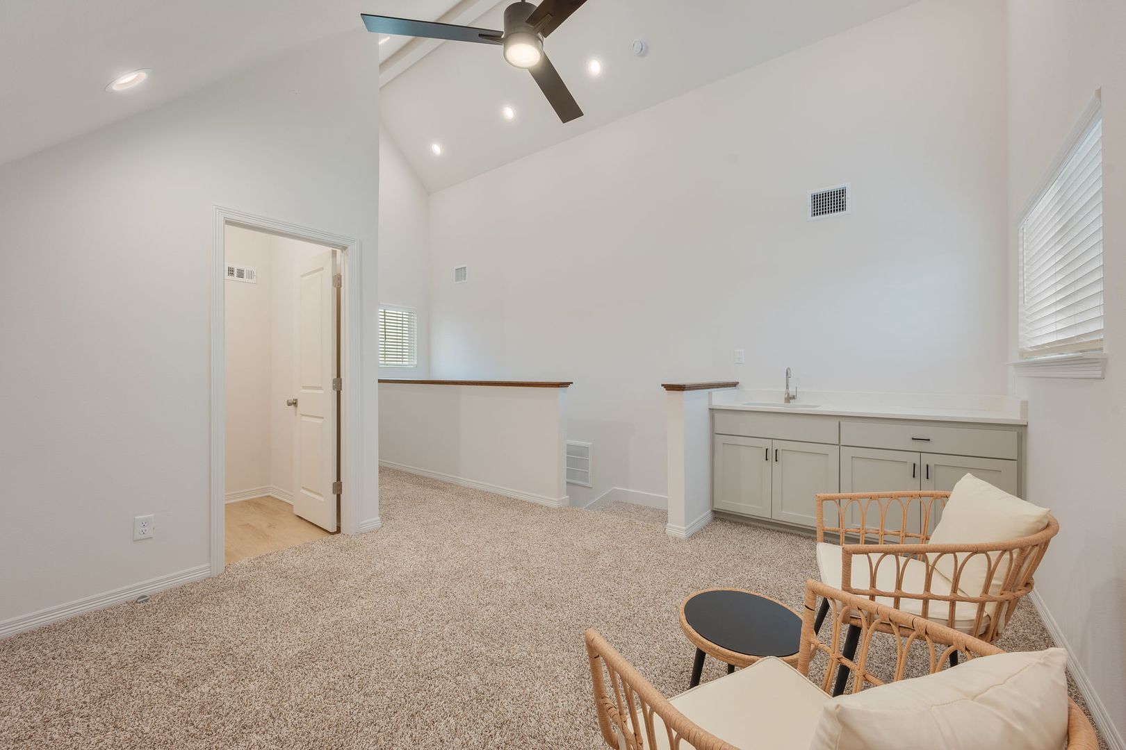 Building Photo - Brand New 6 Bed, 6.5 Bath, 3 Story Townhomes w/ Bonus Room & Balcony!