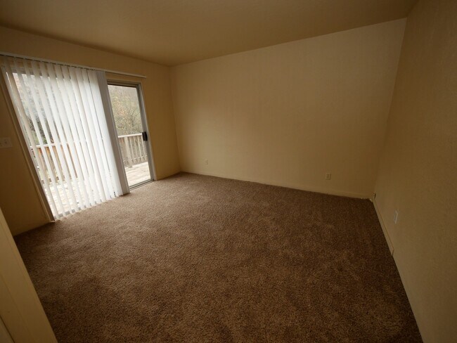 Building Photo - 99 Parsons Ln