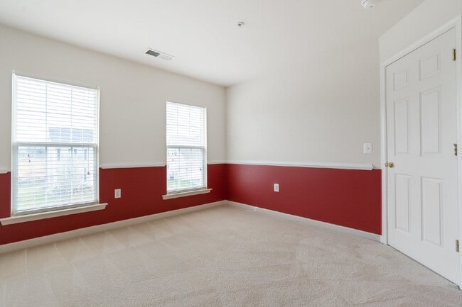 Building Photo - 9800 Traver St