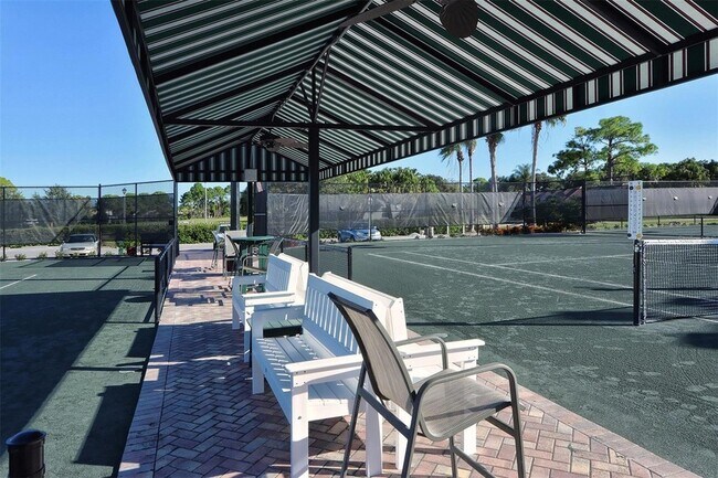 Building Photo - 9300 Clubside Cir