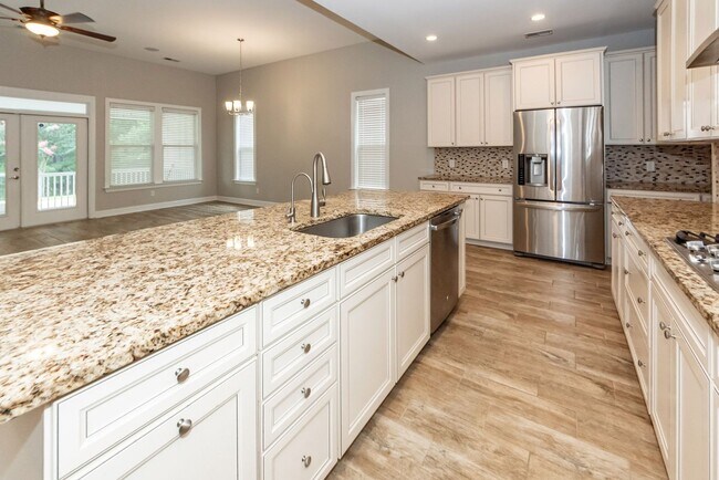 Building Photo - 2 Bedroom, 2 Bathroom Home in Cresswind 55+ - Summerville