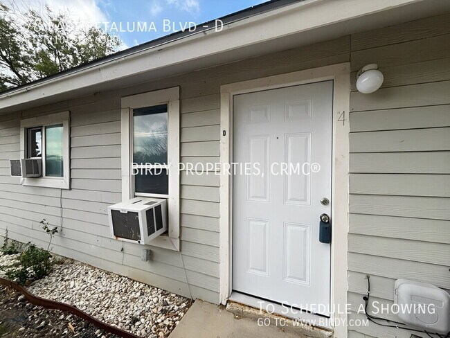 Building Photo - 378 E Petaluma Blvd